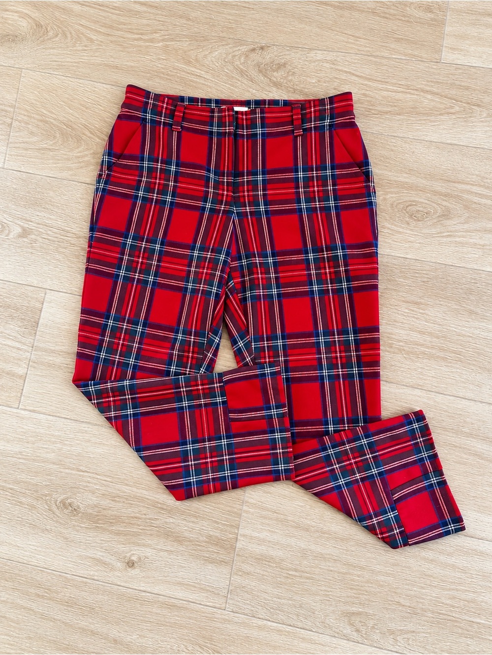 Vineyard Vines vibrant red tartan plaid cropped trousers Red & Navy pants SMALL